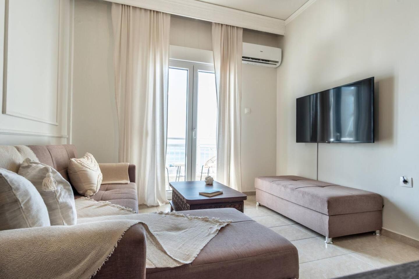Eis Deluxe Apartment Alexandroupolis Exteriör bild