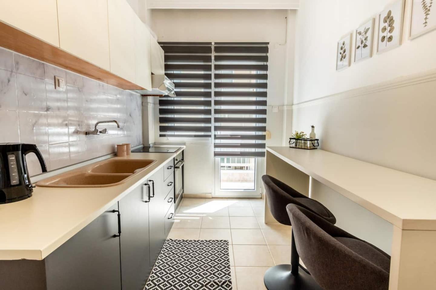 Eis Deluxe Apartment Alexandroupolis Exteriör bild